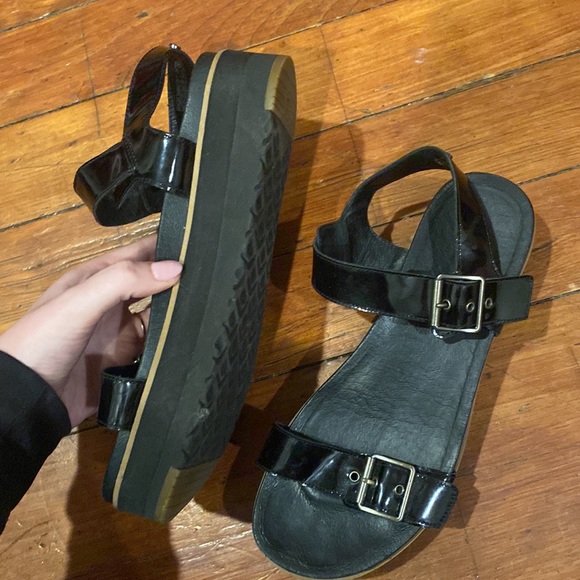 Platform Ugg Sandals - Picture 5 of 5